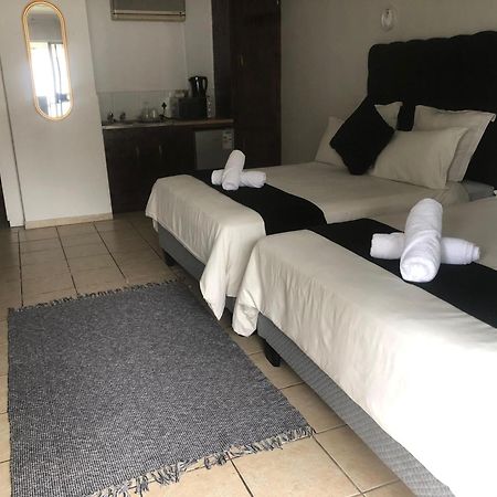 Jnc Lodge Richards Bay Eksteriør billede