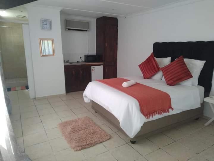 Jnc Lodge Richards Bay Eksteriør billede