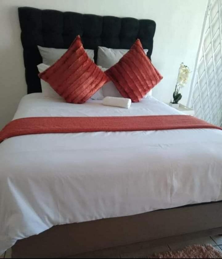 Jnc Lodge Richards Bay Eksteriør billede